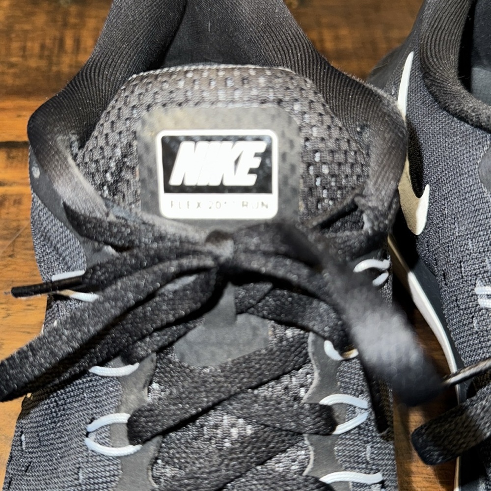 Nike Women’s Flex Running Shoes Black Size 9 - Picture 6 of 7